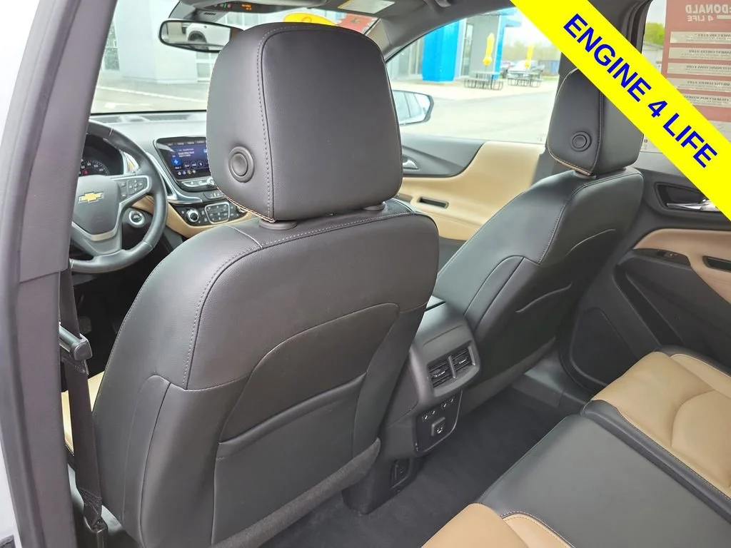 Used 2022 Summit White Chevrolet Premier image 23