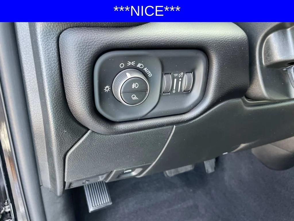Used 2021 Black Ram Laramie image 22