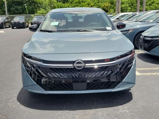 New 2026 Atlantic Gray Metallic / Super Black Two-tone Nissan SR image 2