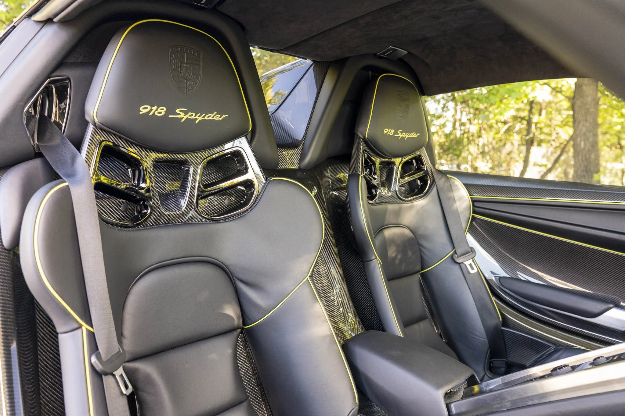 Used 2015 Black Porsche  image 68