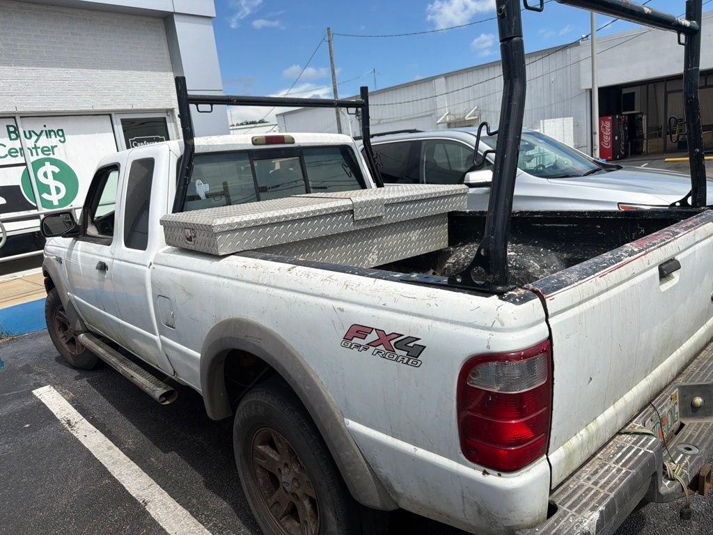 Used 2002 White Ford XLT image 4
