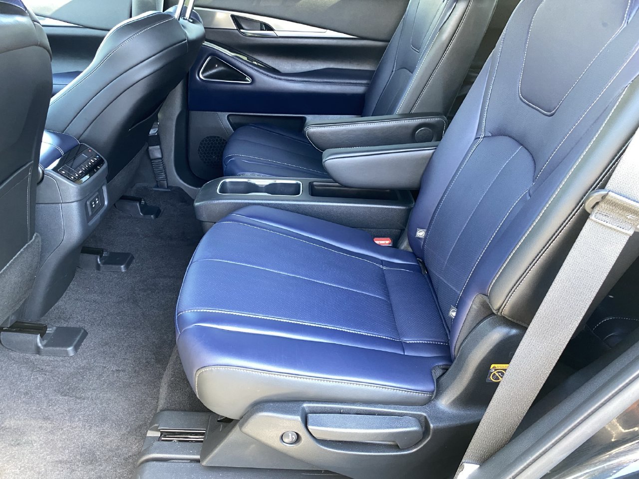 New 2027 Mineral Black INFINITI SPORT image 16