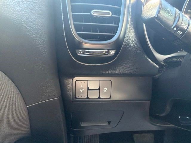 Used 2016 Bright Silver Kia Base image 25