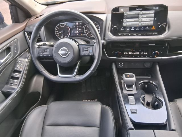 Used 2023 Blue Nissan SL image 13