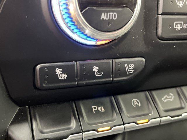 Used 2019 Onyx Black GMC SLT image 23