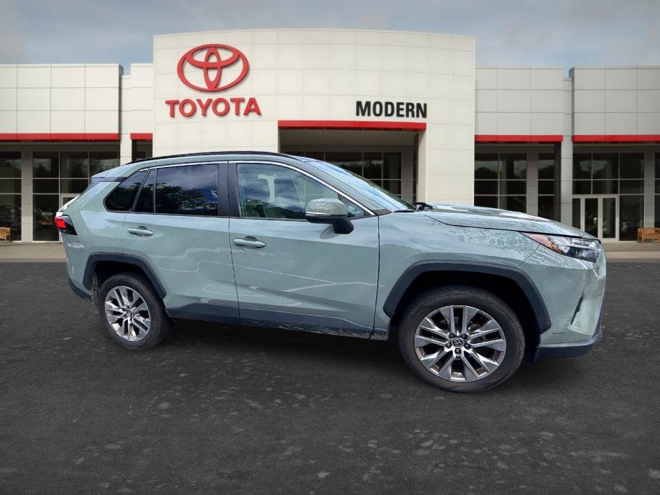 Certified Used 2022 Lunar Toyota XLE Premium image 15