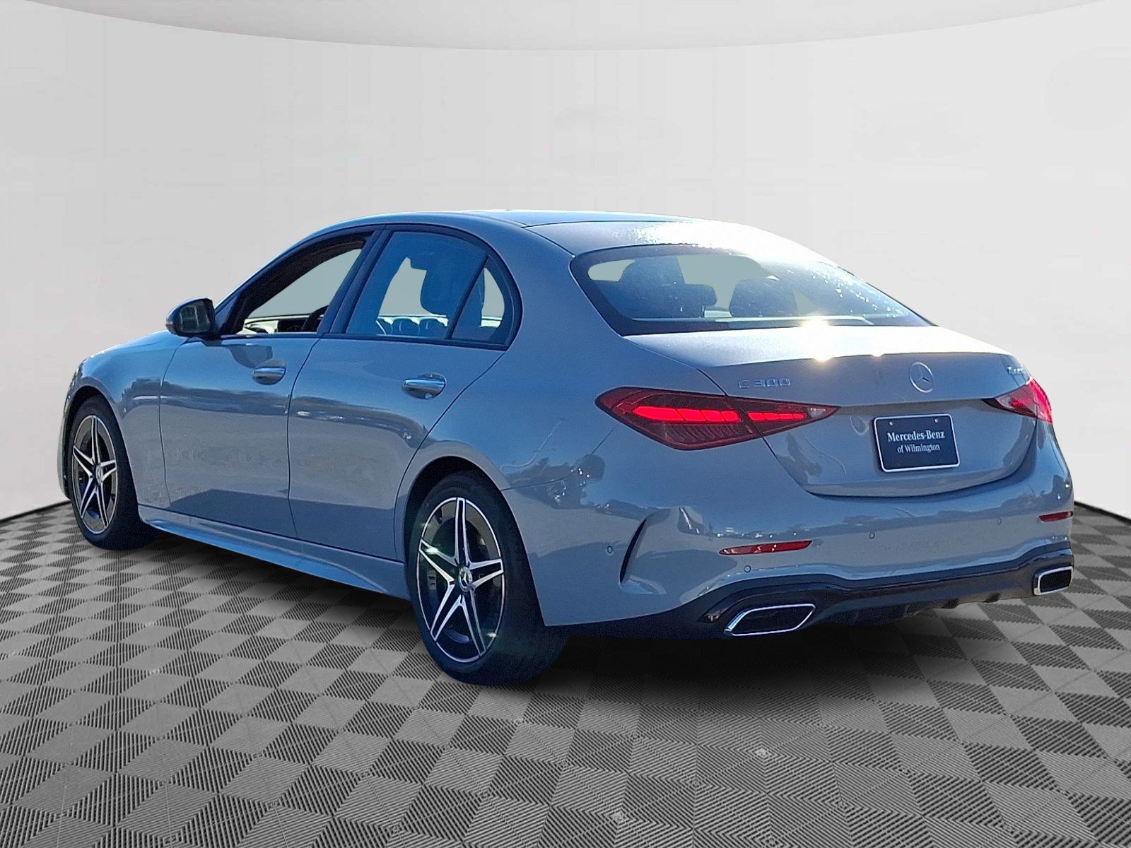 New 2026 MANUFAKTUR Alpine Grey - 956 Mercedes-Benz  image 4