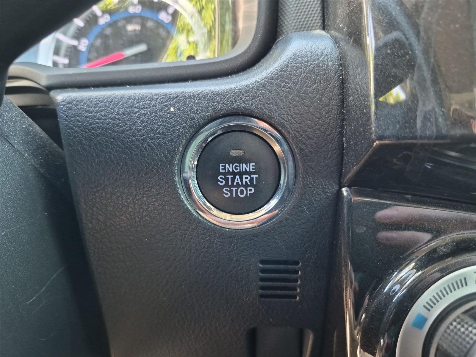 Used 2019 Blizzard Pearl Toyota Limited image 29