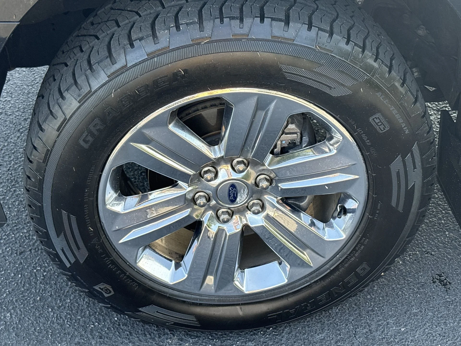 Certified Used 2023 Black Metallic Ford Lariat image 11