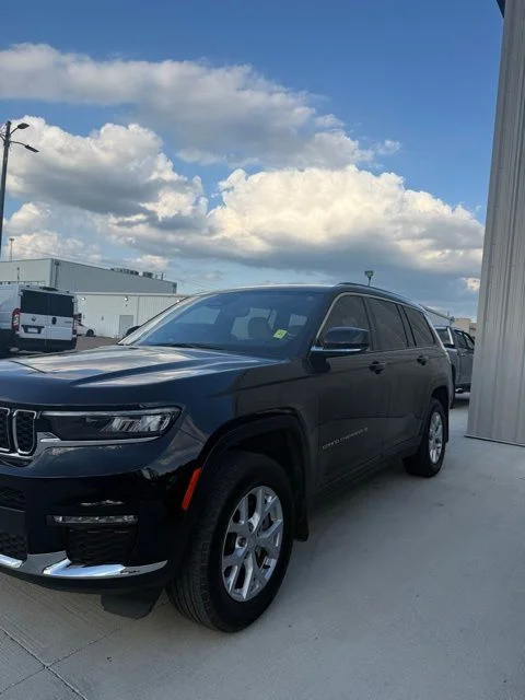 2023 Jeep Grand Cherokee L Limited's photo