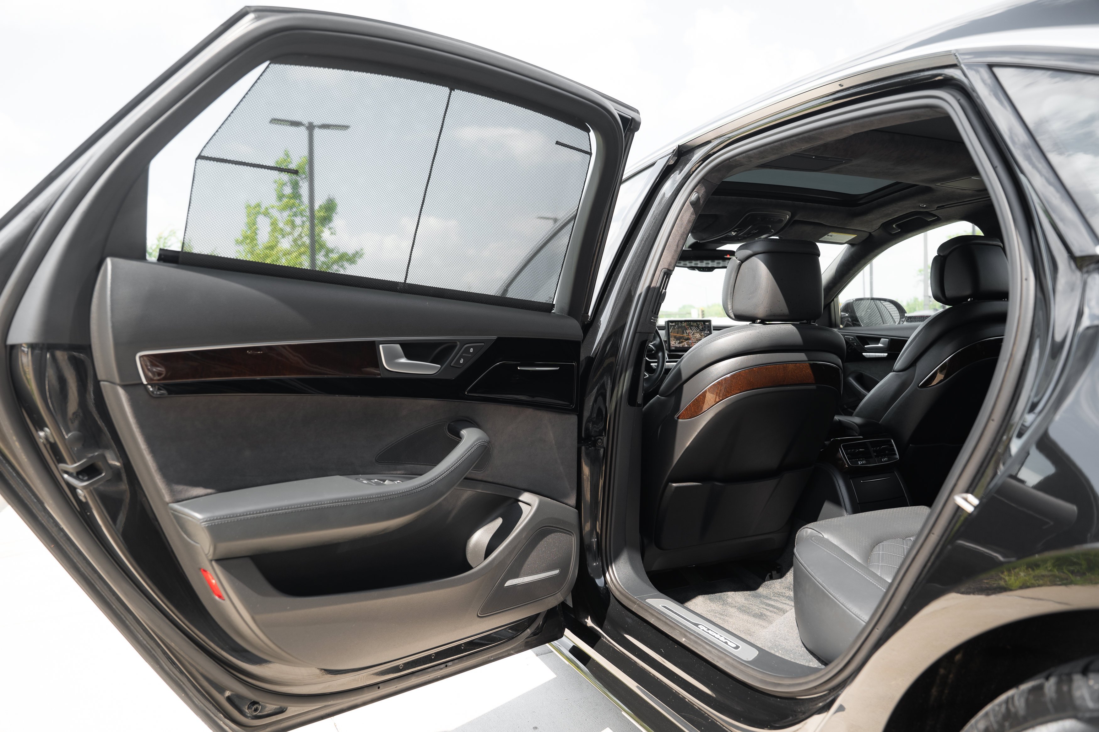 Used 2017 Mythos Black Metallic Audi Sport image 26