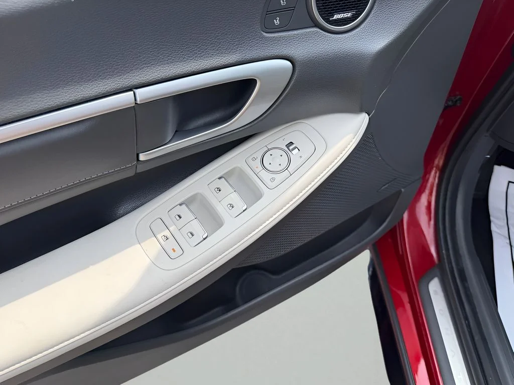 Used 2024 Ultimate red Hyundai Limited image 16
