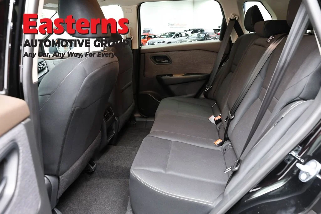 Used 2023 Black Nissan S image 21