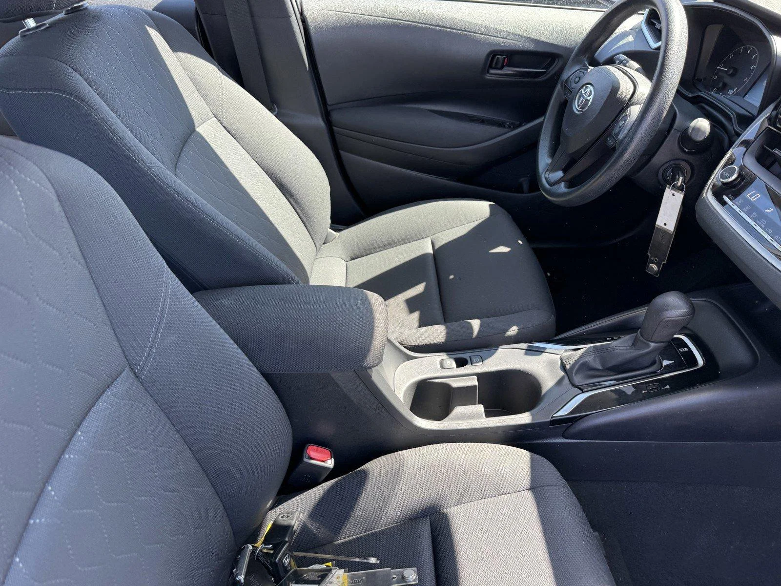 Used 2023 Classic Silver Me Toyota LE image 8