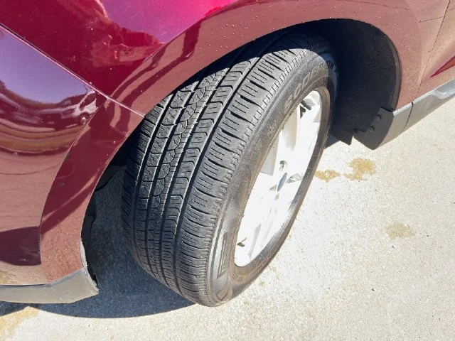 Used 2022 Red Ford SEL image 18