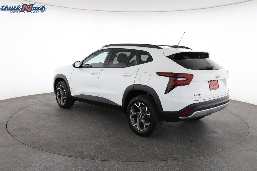 2025 Chevrolet Trax LT - Photo 9
