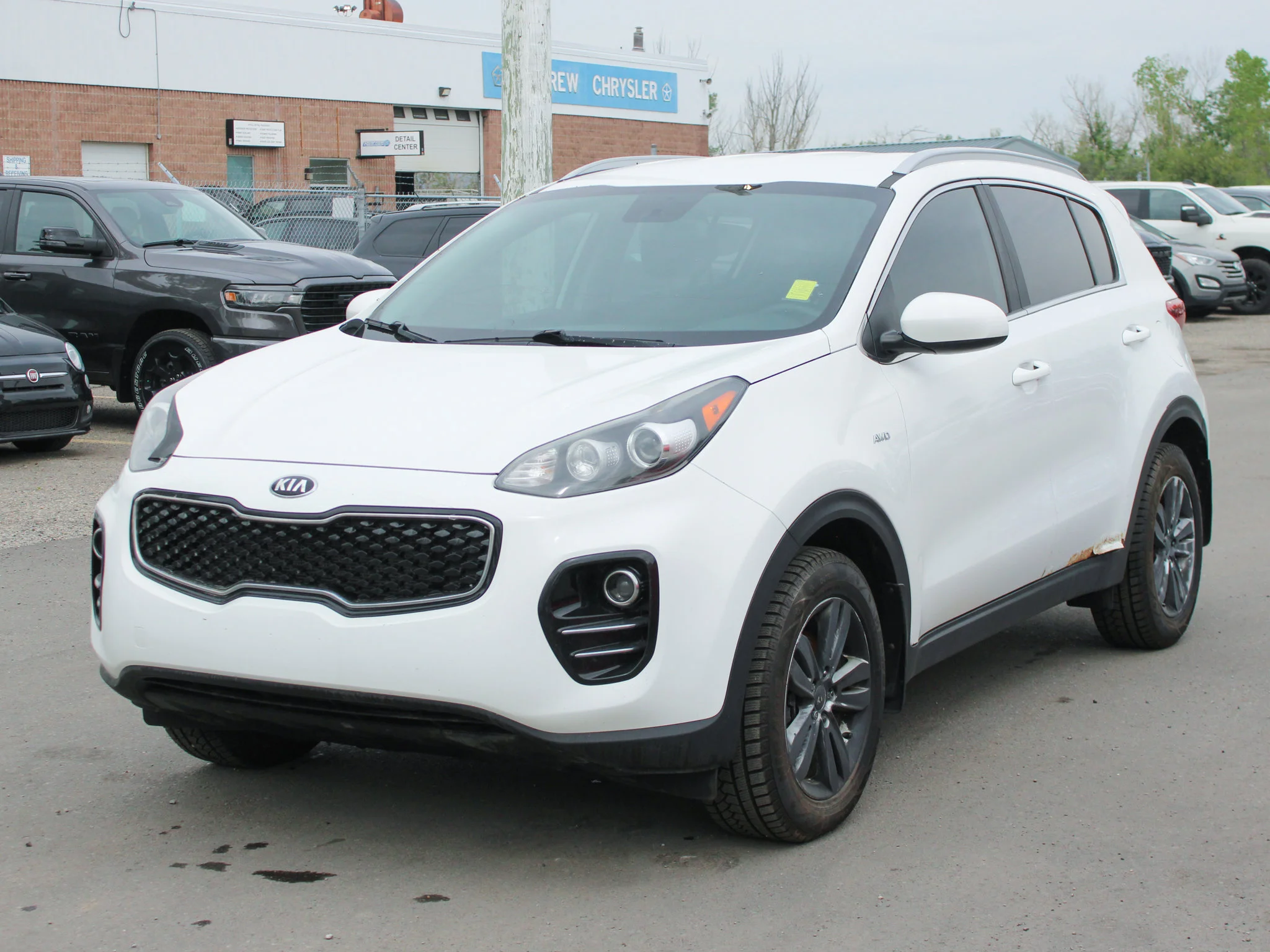 Used 2017 White Kia LX * AWD | Mechanic