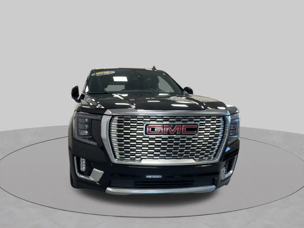 Certified Used 2022 ONYX BLACK GMC Denali image 3