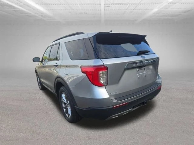 Certified Used 2023 Silver Metallic Ford XLT image 6