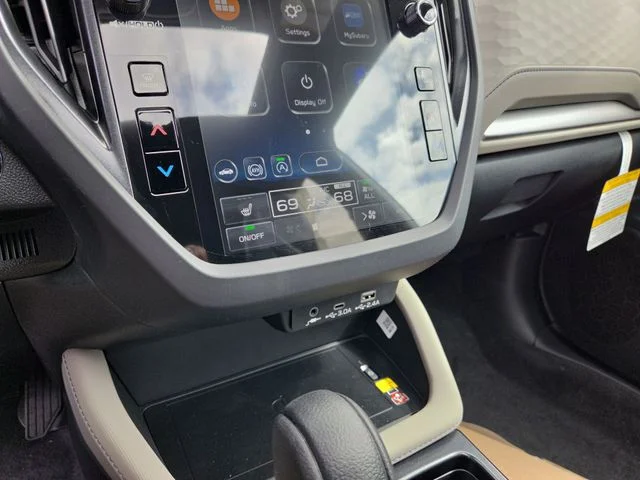New 2026 CRYSTAL WHITE PEARL Subaru Premium image 18