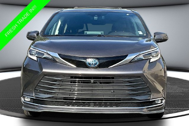 Used 2022 Gray Toyota Platinum image 2