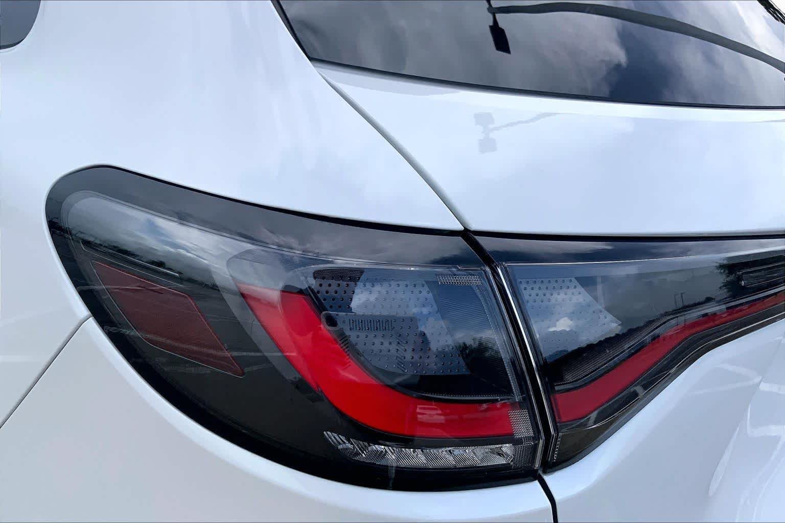 Used 2026 Platinum White Pearl Honda LX image 28