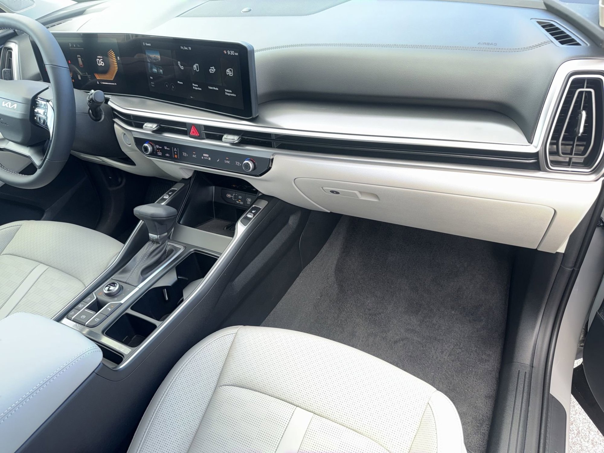 New 2026 Wolf Gray Kia S image 10