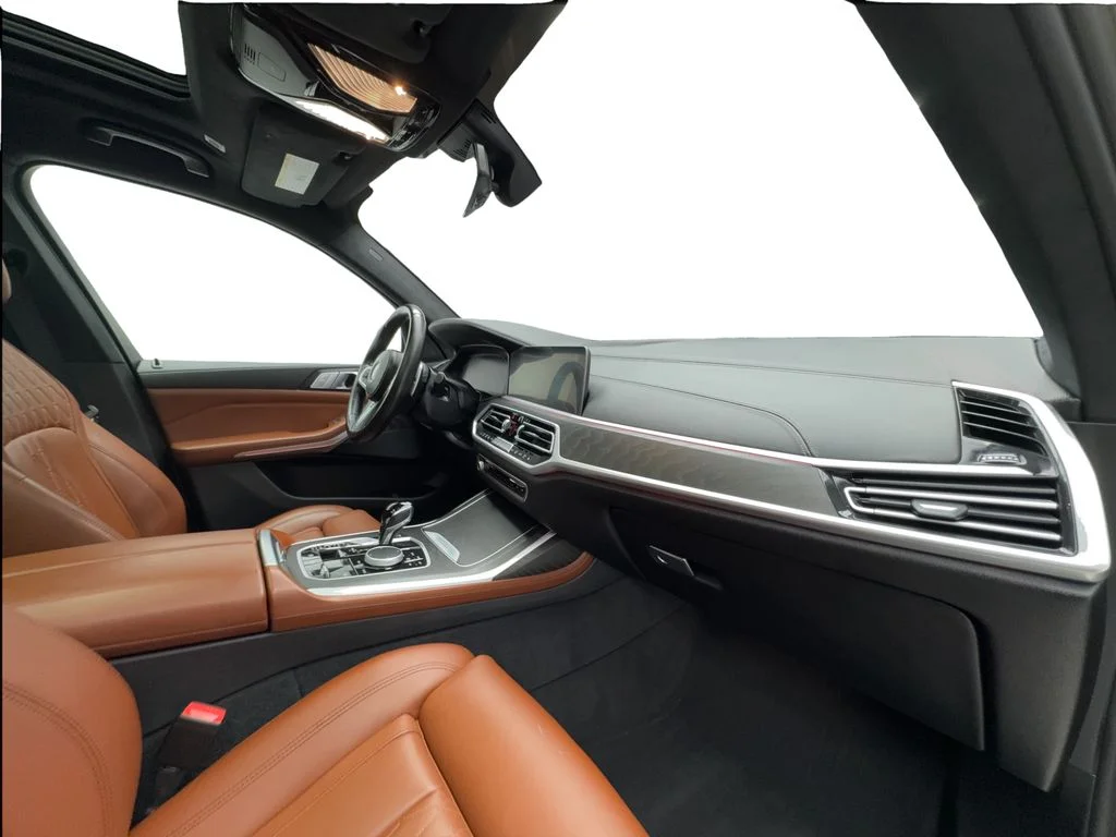 Used 2022 Green BMW xDrive40i image 39