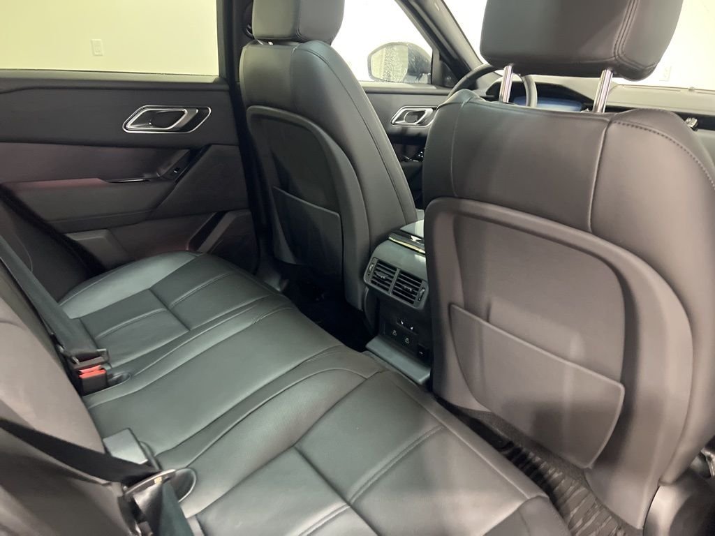 Certified Used 2026 Fuji White Land Rover Dynamic SE image 27