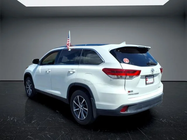 2019 Toyota Highlander XLE - Photo 6