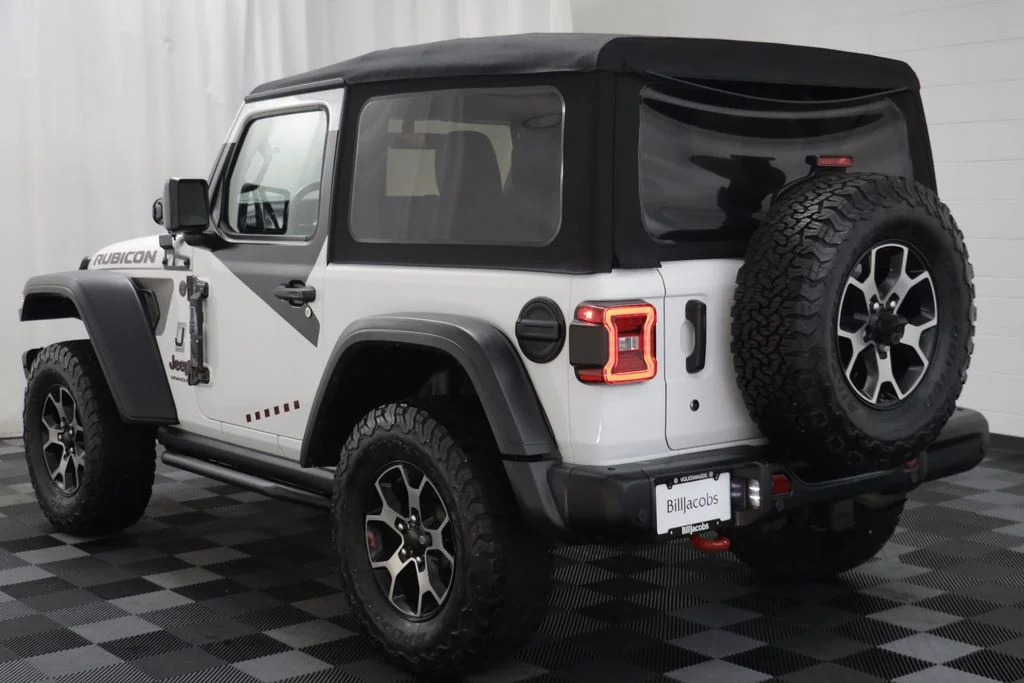 Used 2018 Bright White Clearcoat Jeep Rubicon image 16