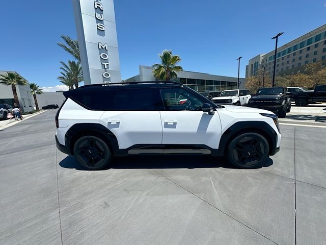 New 2026 Glacial White Pearl / Black Ro Kia GT-Line AWD image 8