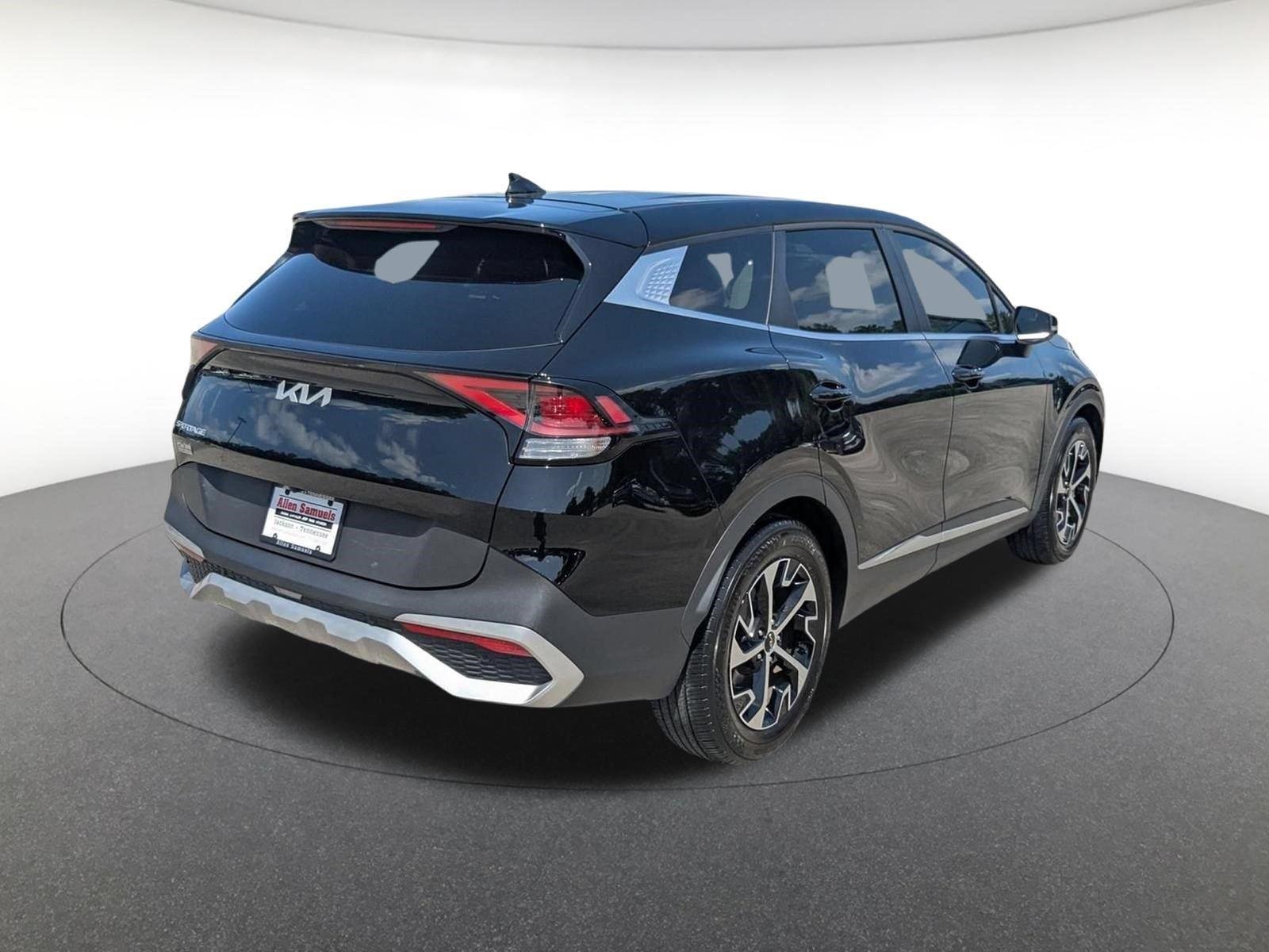 Used 2024 Ebony Black Kia EX image 4