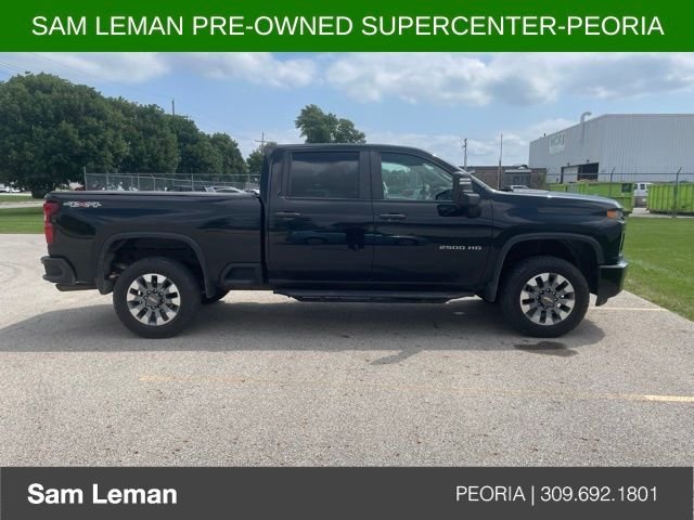 Used 2022 Black Chevrolet Custom image 4