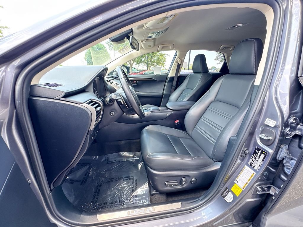 2020 Lexus NX 300 - Photo 19