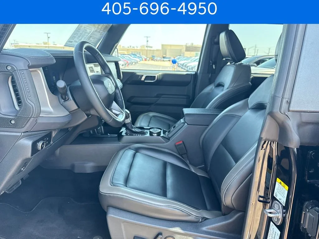 Pre-Owned 2025 Ford Bronco Outer Banks