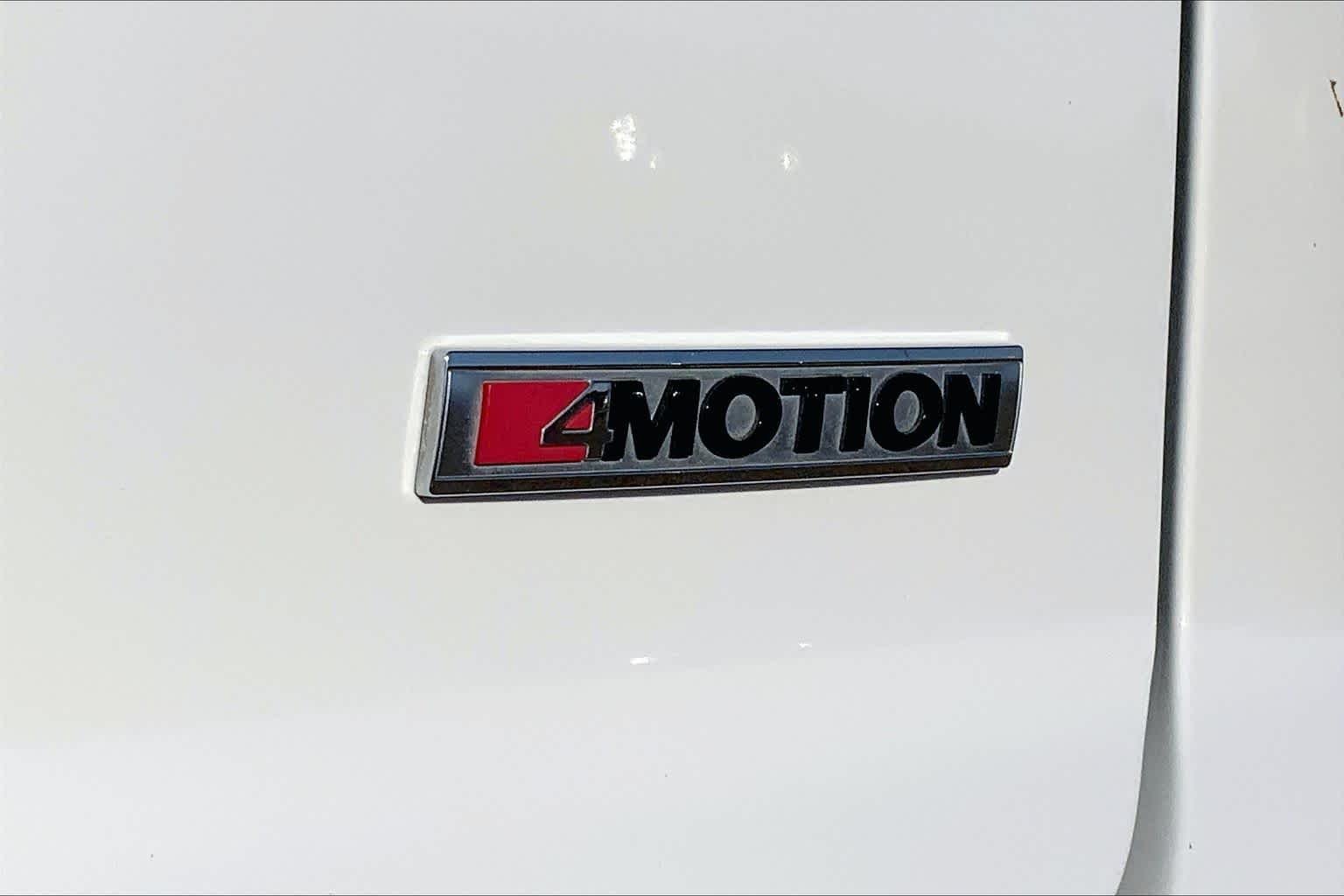 Used 2021 Pure White Volkswagen 3.6L V6 SEL Premium R-Line image 46