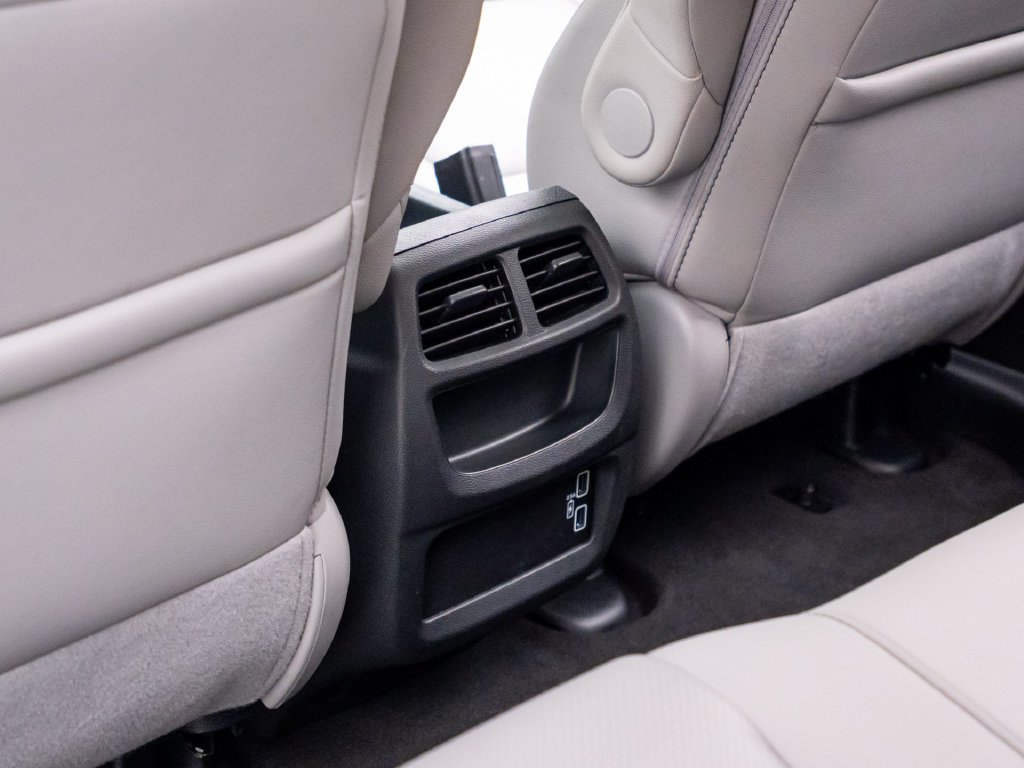 Certified Used 2023 Platinum White Pearl Honda AWD EX-L image 20