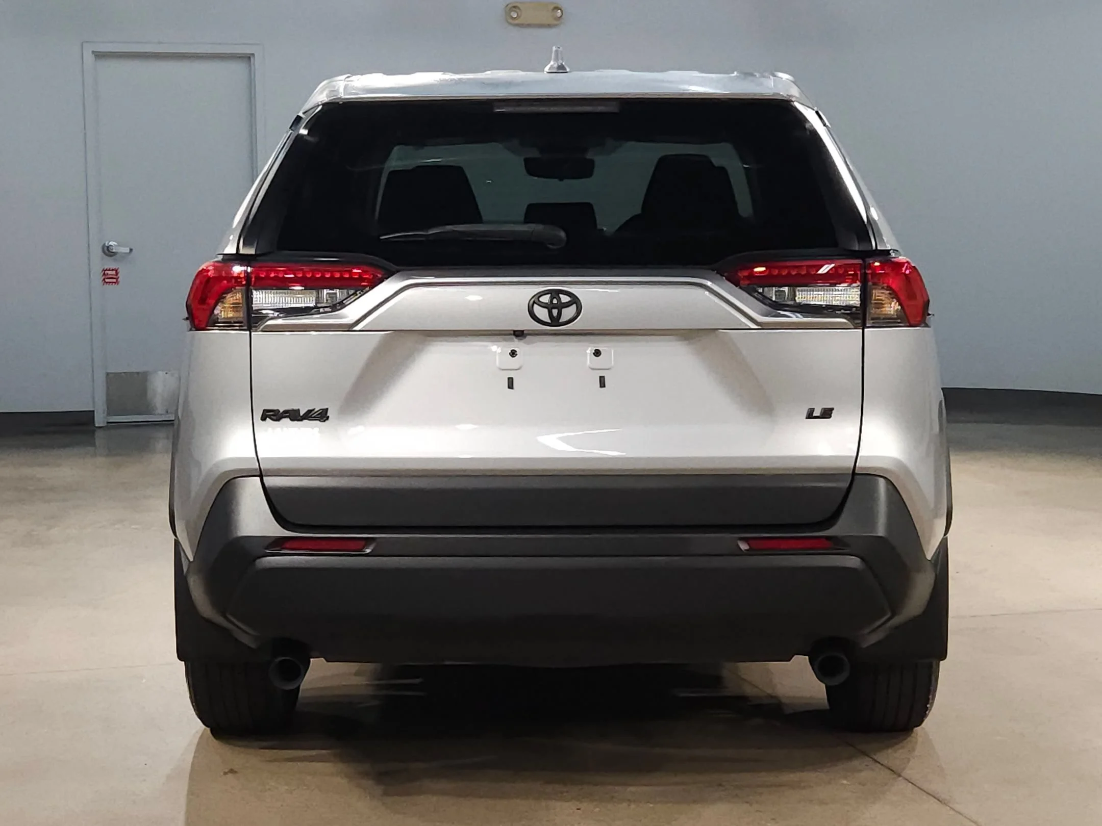 Used 2023 Silver Sky Metallic Toyota LE image 6