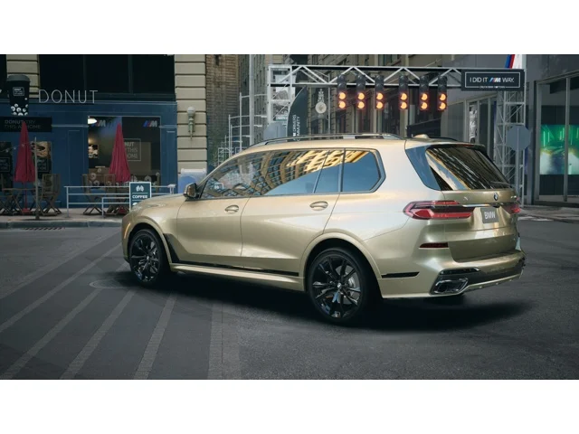 New 2027 Manhattan Green Metallic BMW X7 40i image 2