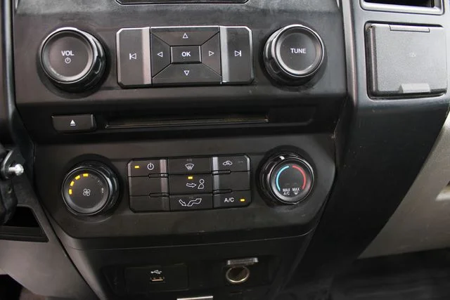 Used 2016 White Ford XL image 14