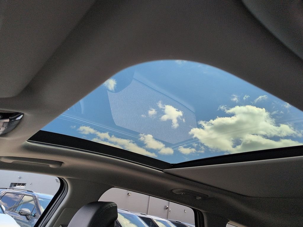 New 2026 Wolf Gray Kia EX image 10