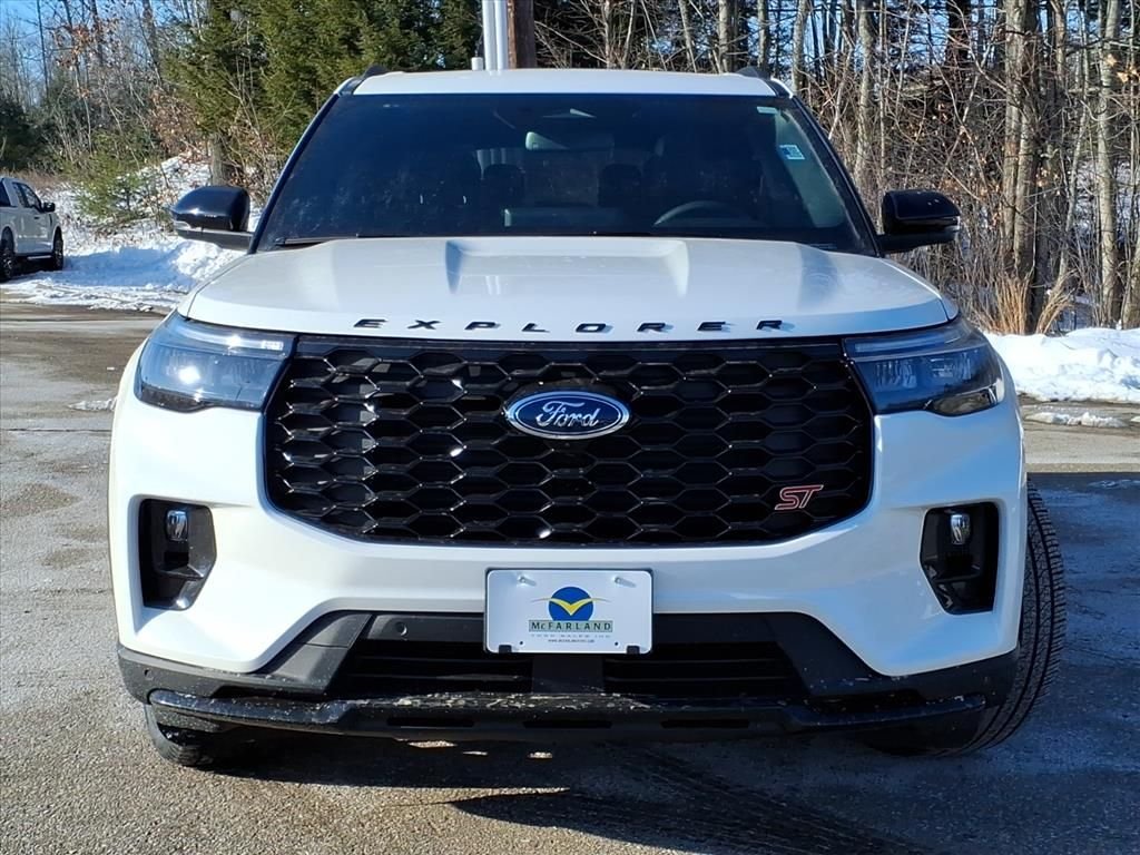 New 2026 Star White Metallic Tri-Coat Ford ST image 3