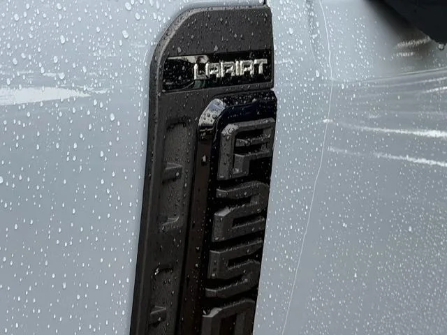 New 2027 Glacier Gray Metallic Tri-Coat Ford F-250® Lariat® image 36