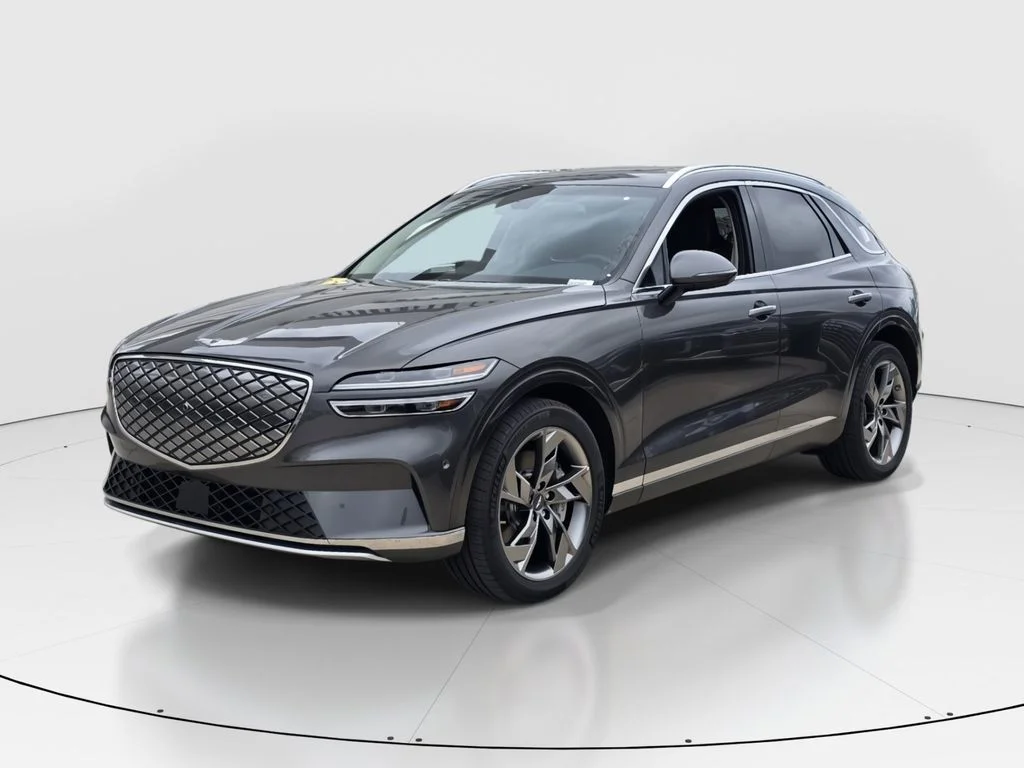 2025 GENESIS GV70