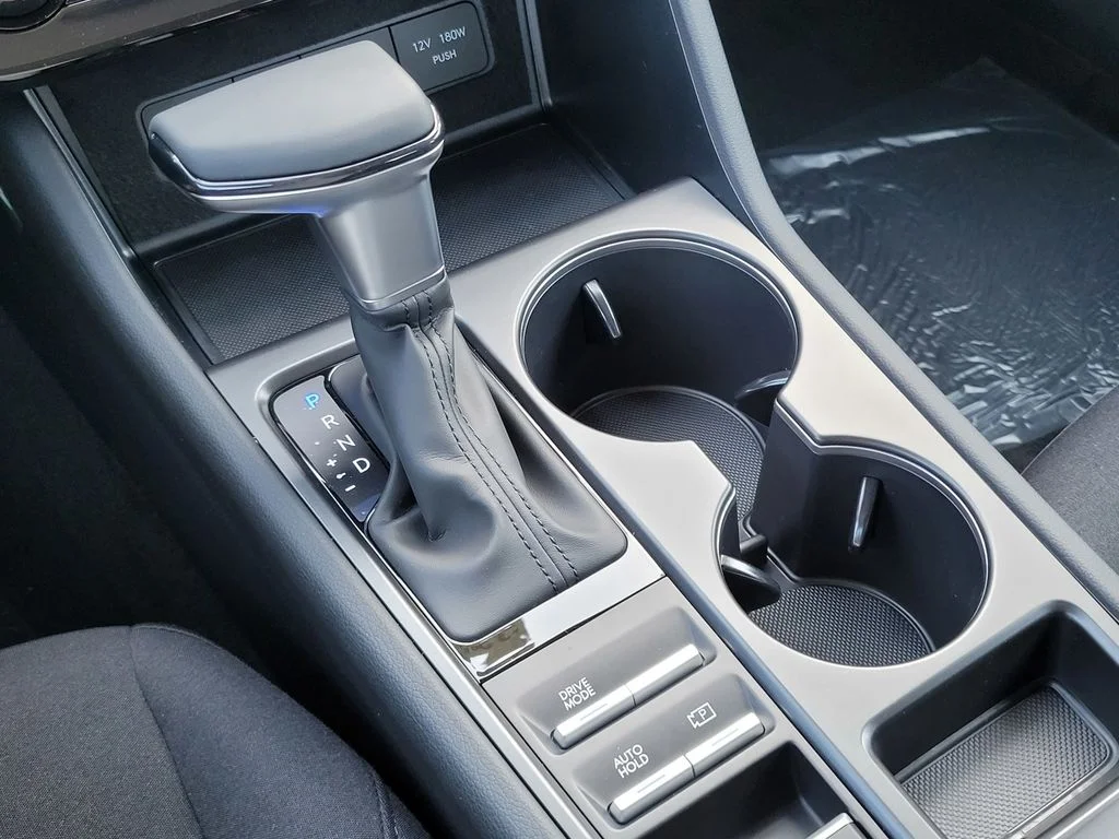 2025 Hyundai Sonata SE - Photo 10