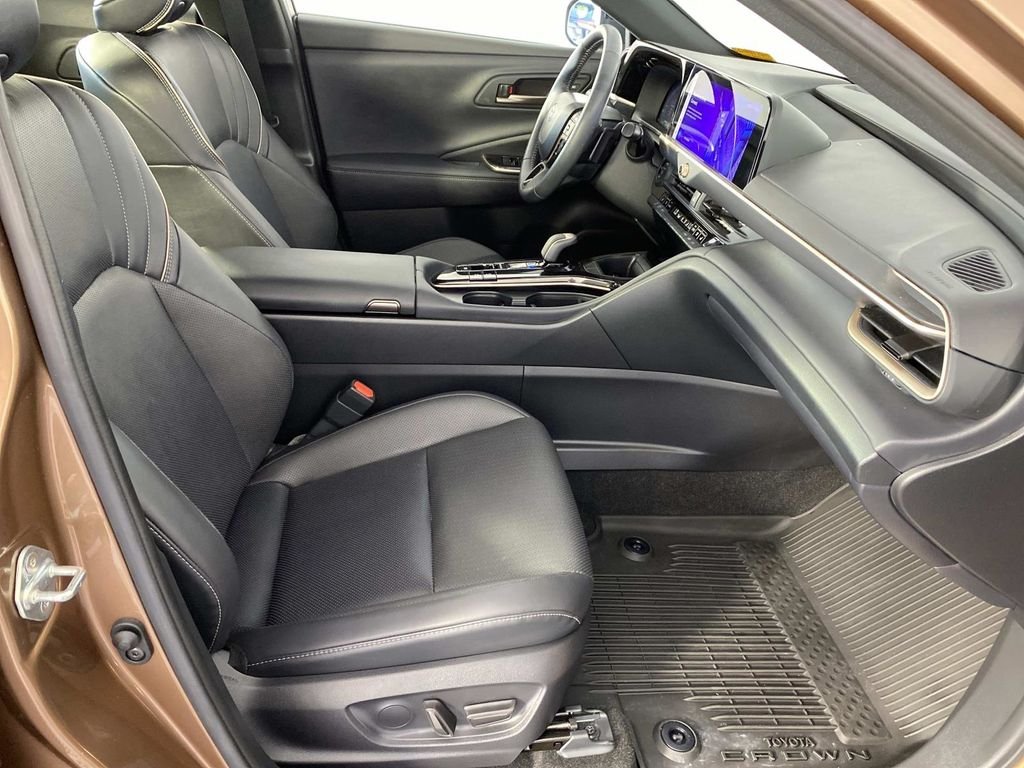 Used 2025 Brown Toyota XLE image 11