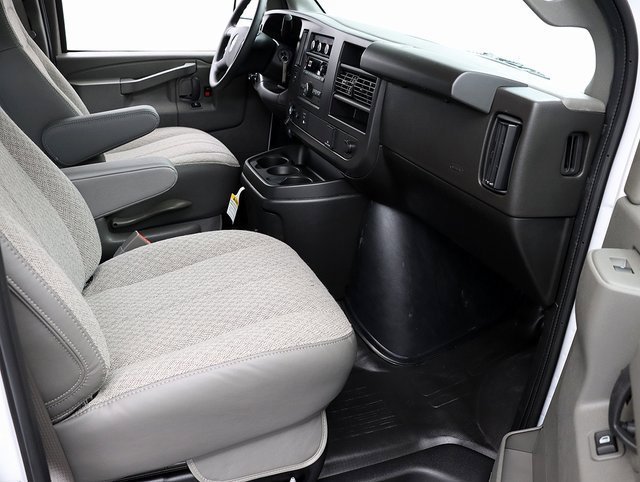 2026 GMC Savana Cargo Work Van - Photo 30