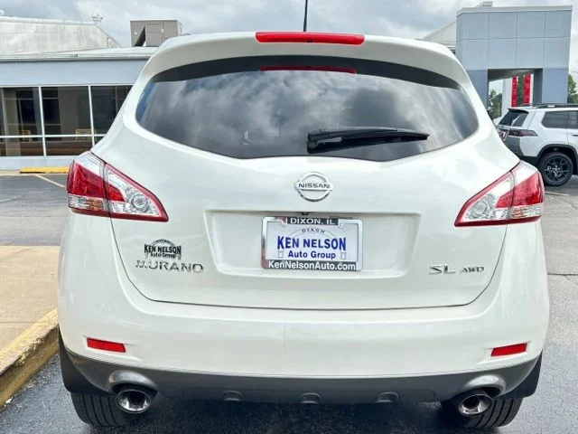 Used 2012 White Nissan SL image 8