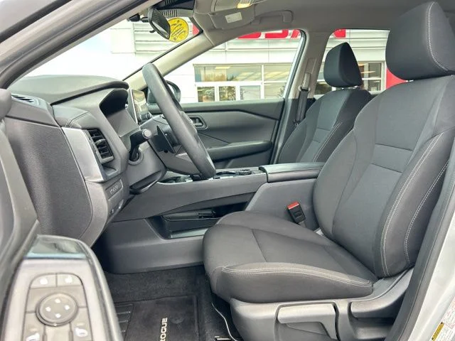 Certified Used 2025 Silver Nissan S image 76